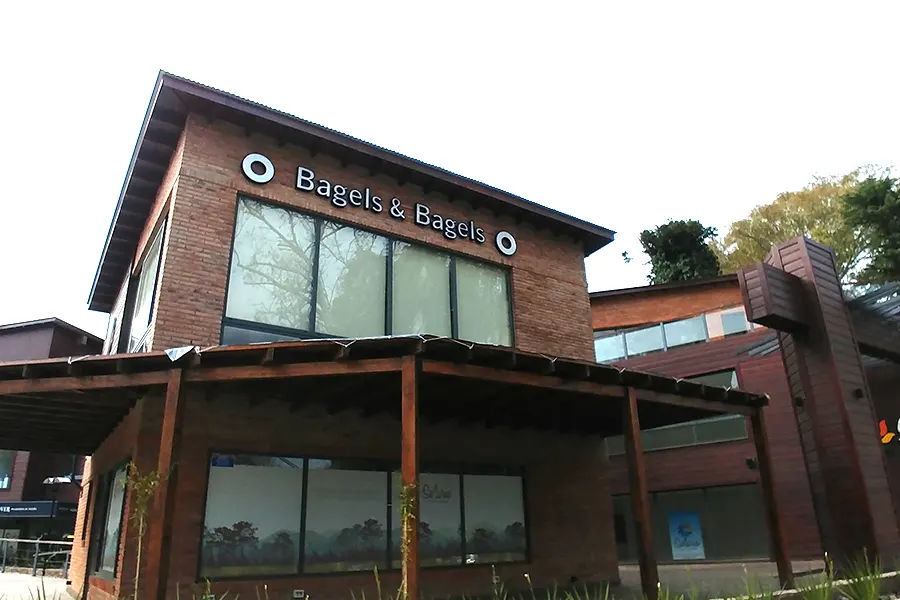 Bagels & Bagels Logo Acrílico Iluminado