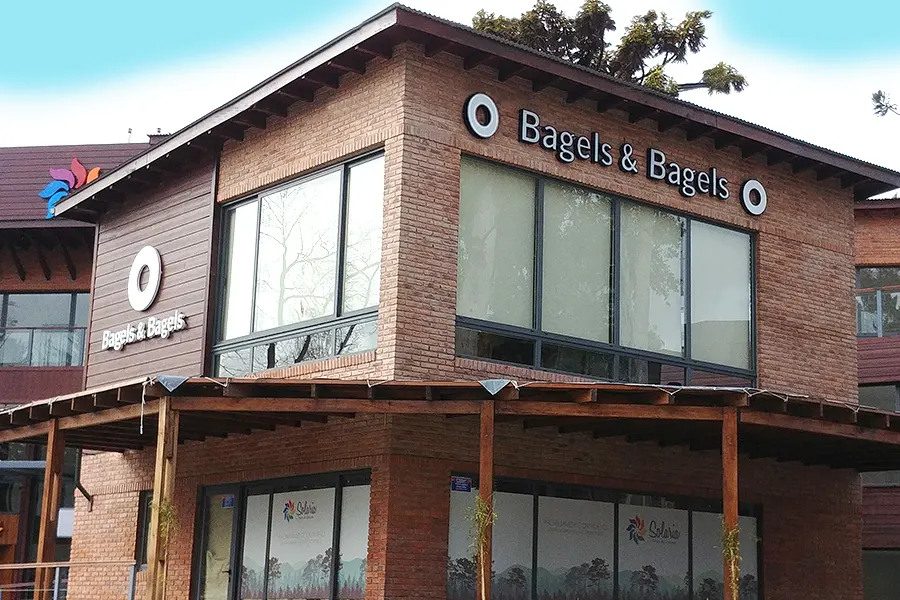 Carteles Bagels & Bagels