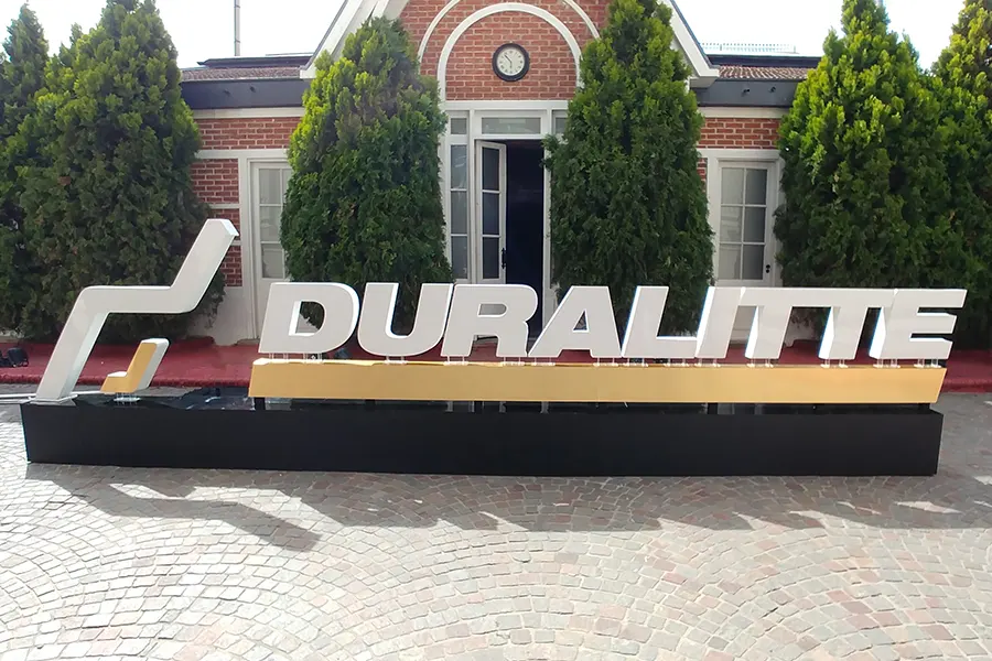 Duralitte Logo Autoportante Evento Tattersall