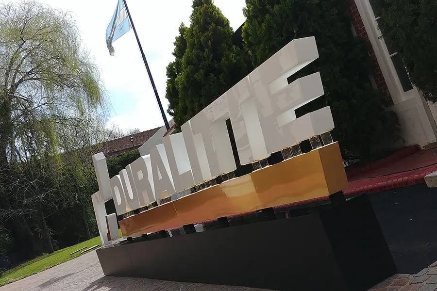 Duralitte Logo Autoportante Evento Tattersall