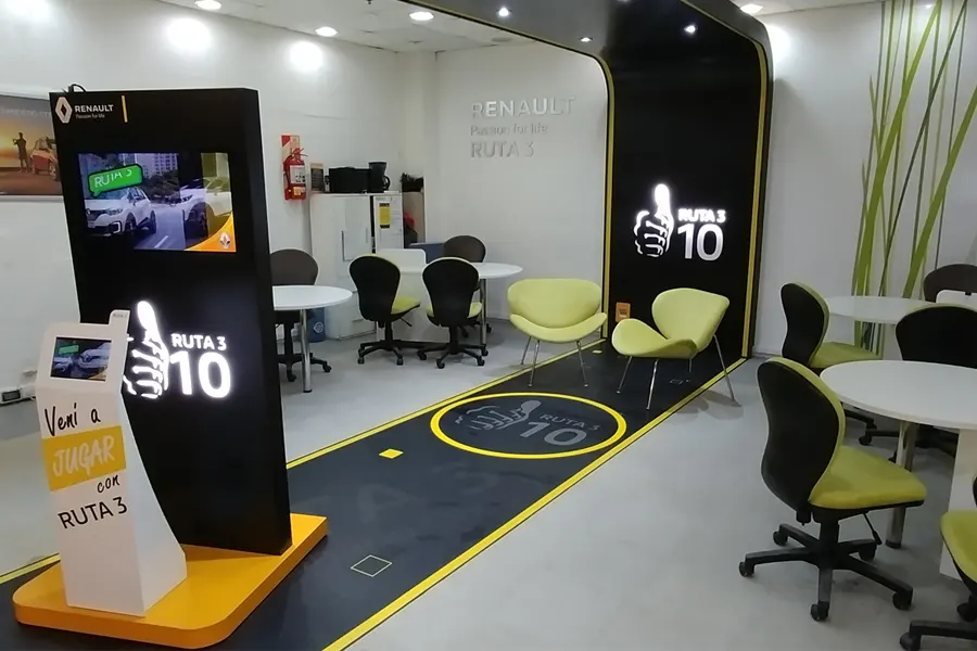 RENAULT Stand Shopping Remodelación